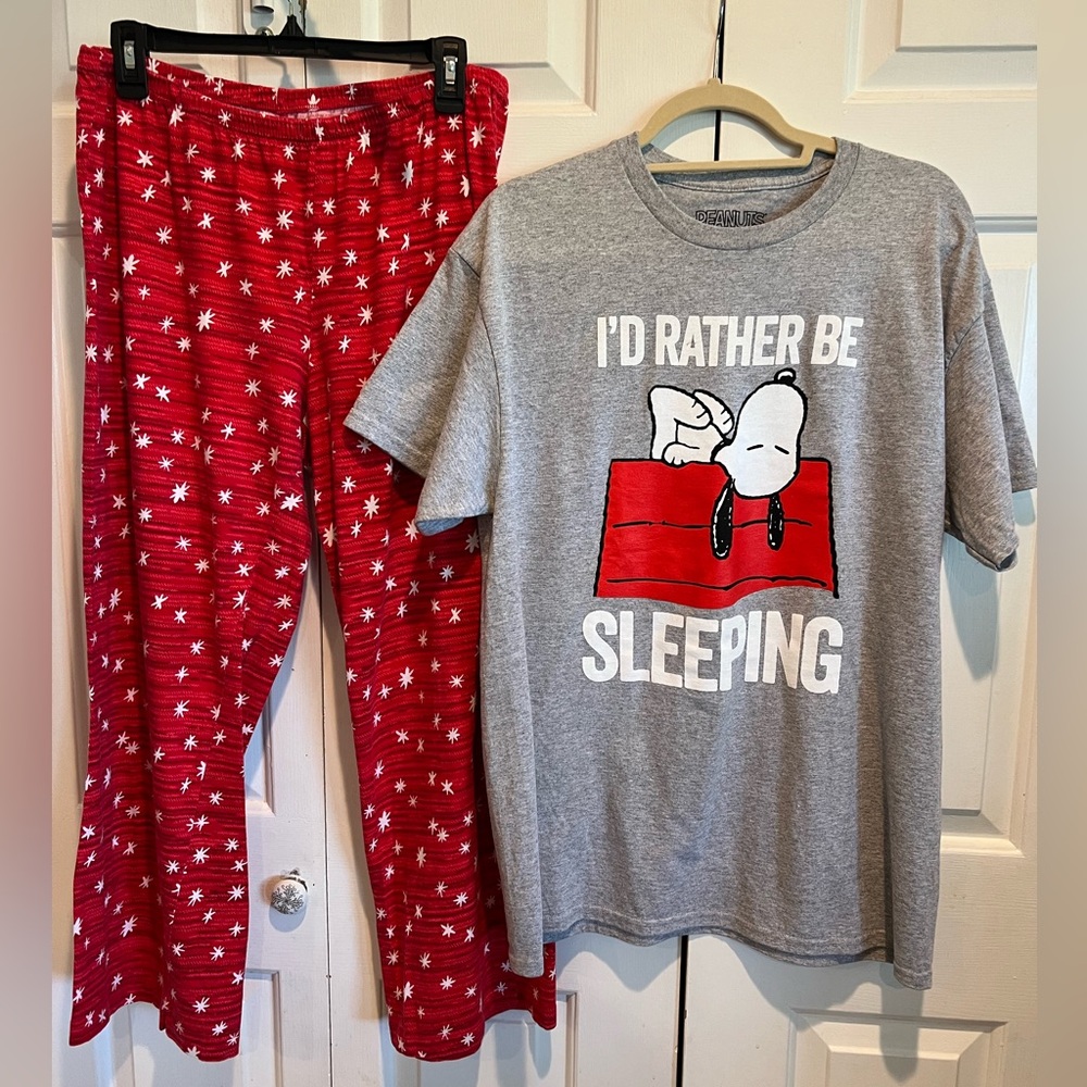 2 Pc PJ Set ❤️Snoopy, Short Sleeve Gray Tee & Soft Red Pants w White Stars